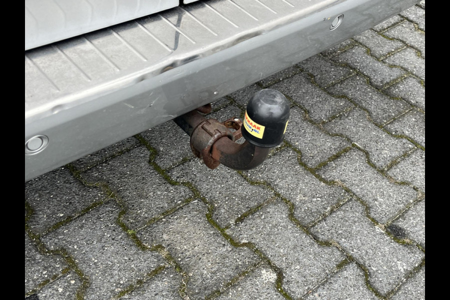 Mercedes-Benz Vito 111 CDI Lang*NAVI*CAMERA*A/C*TEL*3-PERS*HAAK*PDC*