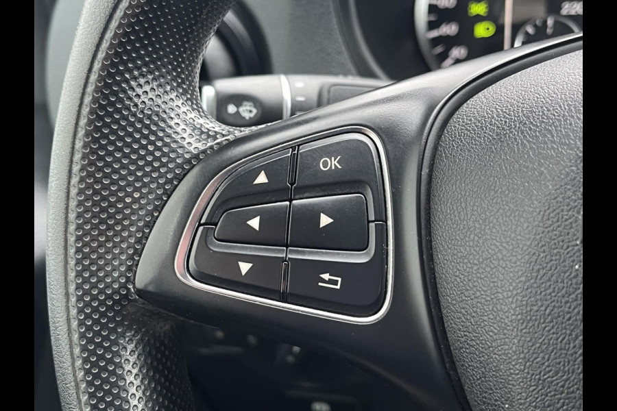 Mercedes-Benz Vito 111 CDI Lang*NAVI*CAMERA*A/C*TEL*3-PERS*HAAK*PDC*