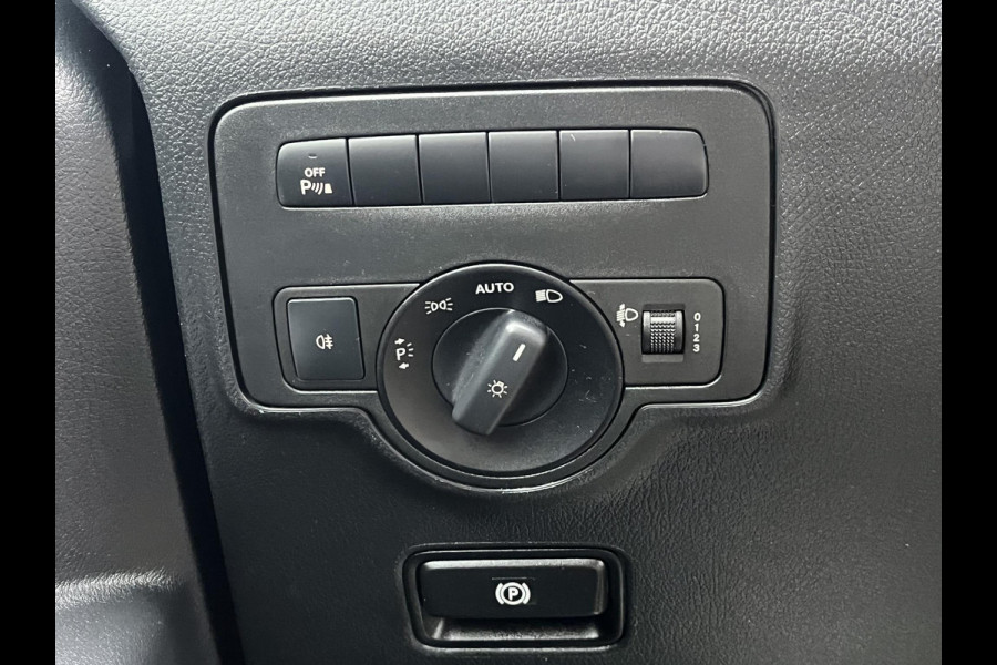 Mercedes-Benz Vito 111 CDI Lang*NAVI*CAMERA*A/C*TEL*3-PERS*HAAK*PDC*