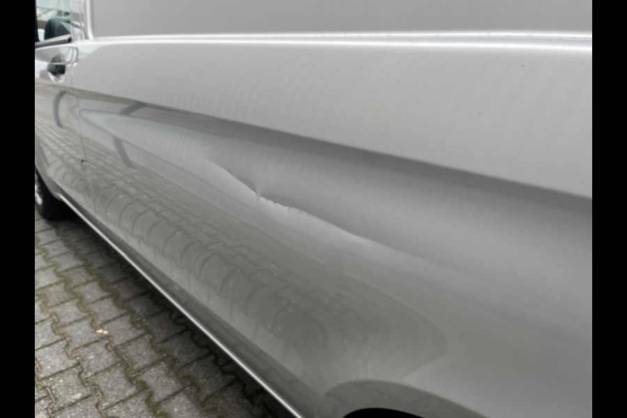 Mercedes-Benz Vito 111 CDI Lang*NAVI*CAMERA*A/C*TEL*3-PERS*HAAK*PDC*