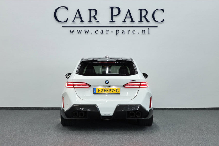 BMW 5 Serie Touring M5 727+PK BTW/AKRAPOVIC/CARBON M-PERFORMANCE/21" LMV/BOWERS & WILKINS/PANO/HUD/ACC/ECC/FABRIEKSGARANTIE!