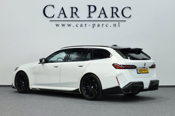 BMW 5 Serie Touring M5 727+PK BTW/AKRAPOVIC/CARBON M-PERFORMANCE/21" LMV/BOWERS & WILKINS/PANO/HUD/ACC/ECC/FABRIEKSGARANTIE!