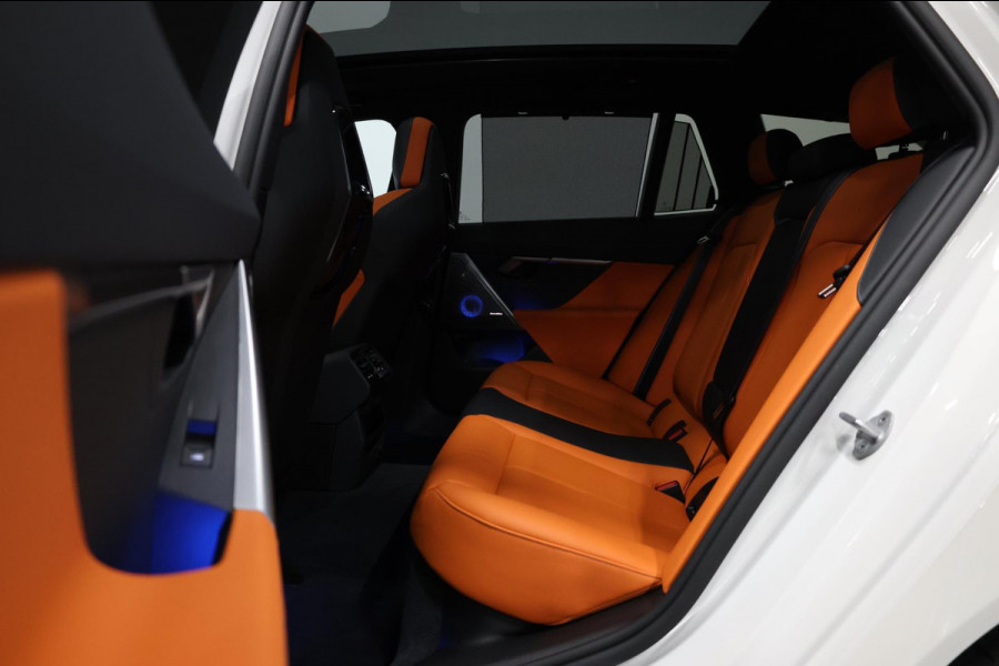 BMW 5 Serie Touring M5 727+PK BTW/AKRAPOVIC/CARBON M-PERFORMANCE/21" LMV/BOWERS & WILKINS/PANO/HUD/ACC/ECC/FABRIEKSGARANTIE!