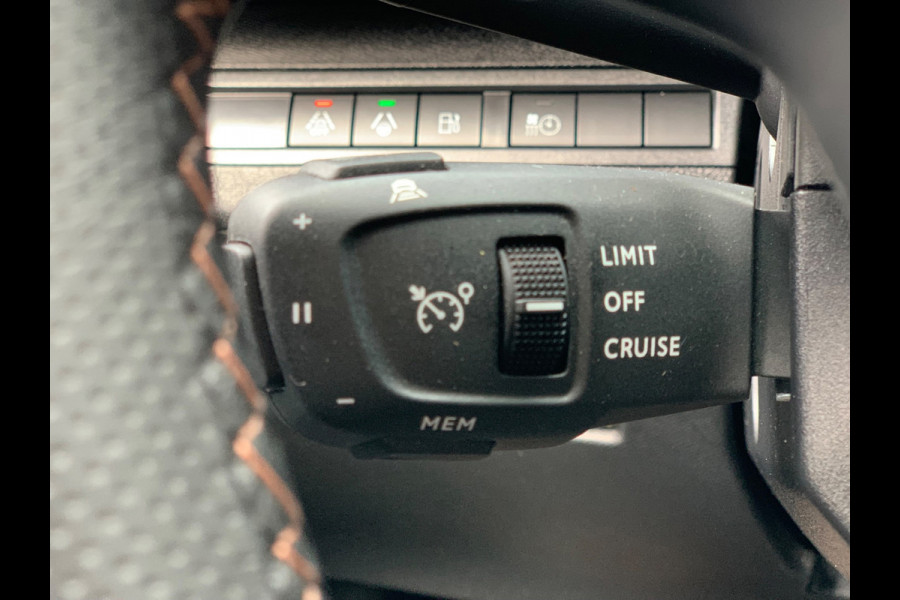 Peugeot 3008 1.6 HYbrid 225 GT Pack Business |Leder|Focal|360|Carplay|Memory|PDC|ACC|Side assist|Lane| PRIJS INC BTW € 17.770