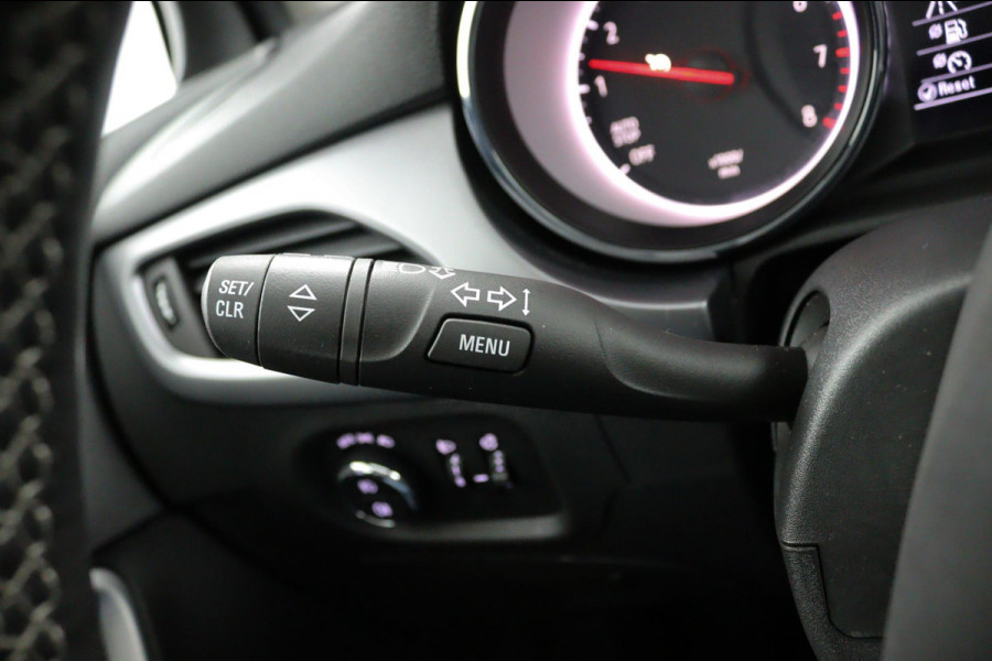 Opel Astra Sports Tourer 1.2 Bus. Edit.*CAMERA*ECC*CRUISE*NAVI*HAAK*PDC*