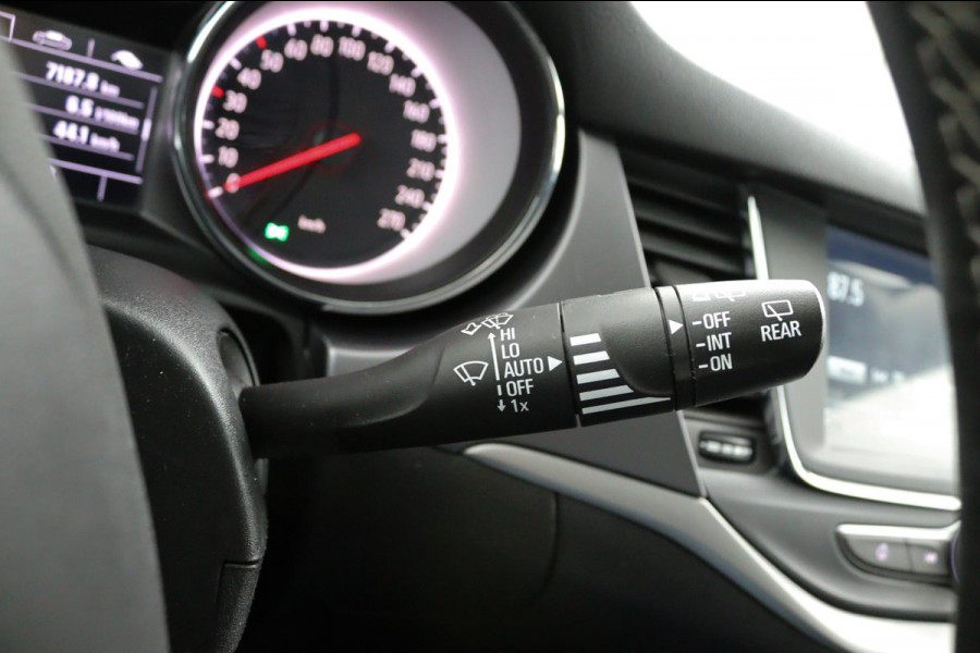 Opel Astra Sports Tourer 1.2 Bus. Edit.*CAMERA*ECC*CRUISE*NAVI*HAAK*PDC*