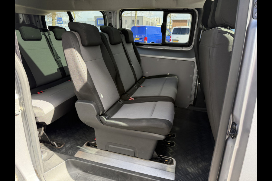 Toyota Proace Shuttle 2.0 D-4D automaat Navigator Medium L3H1 / 9 persoons / euro 6 diesel / bpm vrij / vaste prijs rijklaar € 19.950 incl btw / inclusief een nieuwe distributie riem / isofix !