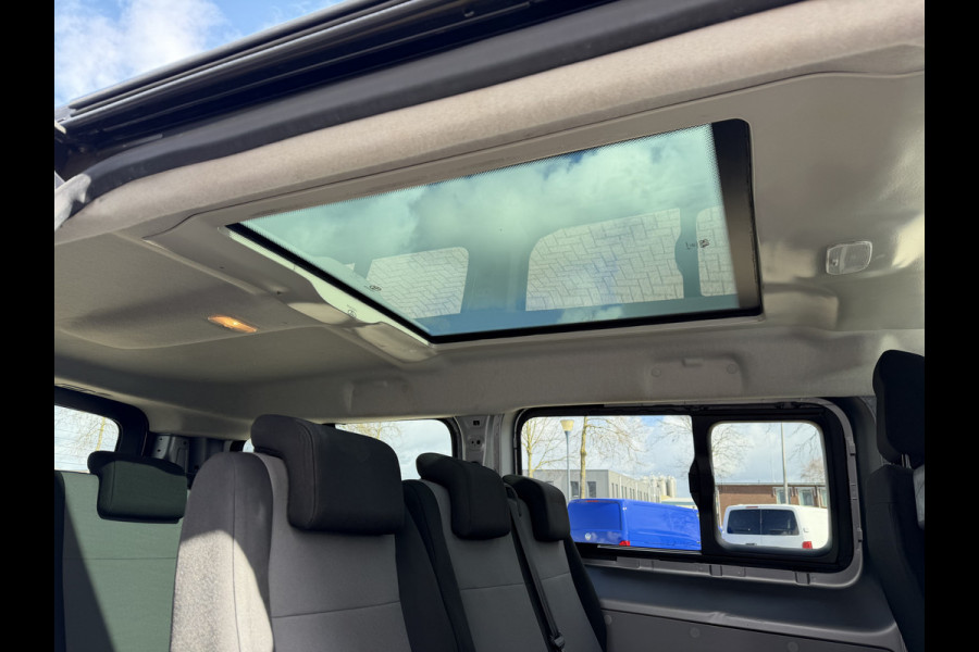 Toyota Proace Shuttle 2.0 D-4D automaat Navigator Medium L3H1 / 9 persoons / euro 6 diesel / bpm vrij / vaste prijs rijklaar € 19.950 incl btw / inclusief een nieuwe distributie riem / isofix !