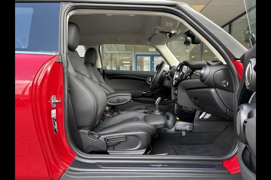 MINI Mini 1.5 Cooper Camden Edition 136pk Automaat | PDC | Navi | Cruise Control | Climate Control | Leer |