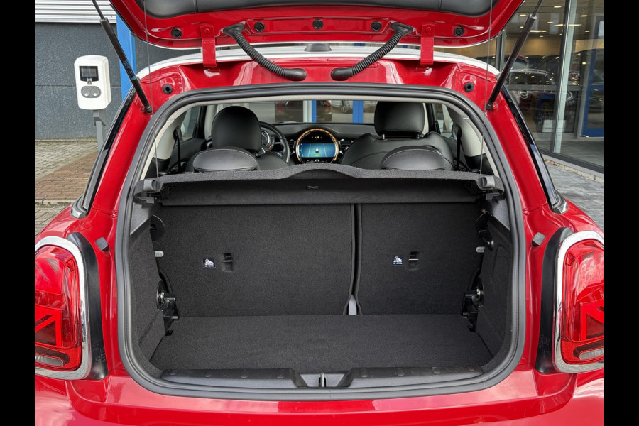 MINI Mini 1.5 Cooper Camden Edition 136pk Automaat | PDC | Navi | Cruise Control | Climate Control | Leer |