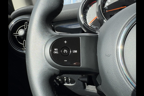 MINI Mini 1.5 Cooper Camden Edition 136pk Automaat | PDC | Navi | Cruise Control | Climate Control | Leer |