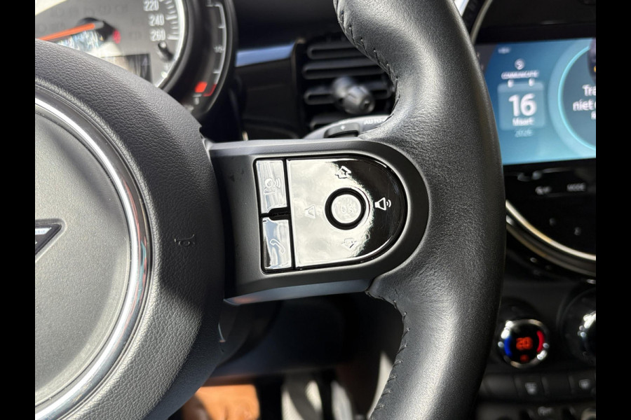 MINI Mini 1.5 Cooper Camden Edition 136pk Automaat | PDC | Navi | Cruise Control | Climate Control | Leer |