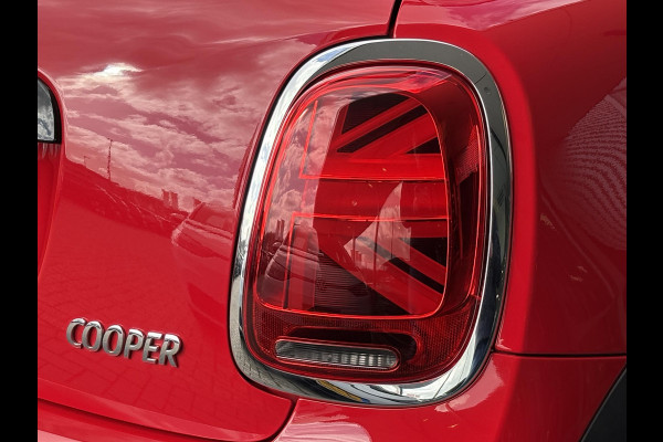 MINI Mini 1.5 Cooper Camden Edition 136pk Automaat | PDC | Navi | Cruise Control | Climate Control | Leer |