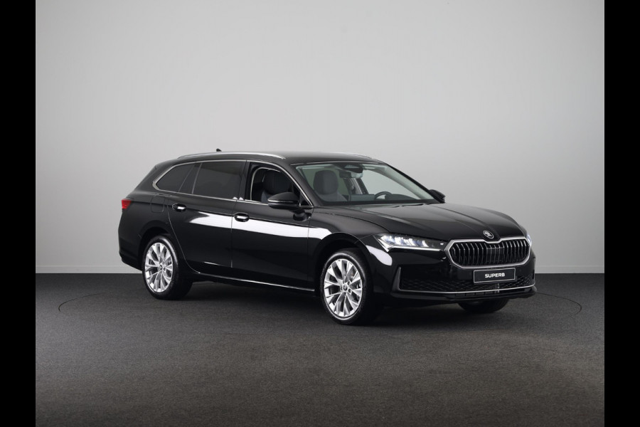 Škoda Superb Combi Business Edition PHEV 1.5 TSI 204 pk 6 versn. DSG | Trekhaak, wegklapbaar | Chrome pakket | Lichtmetalen velgen 18 inch Dofida zilver