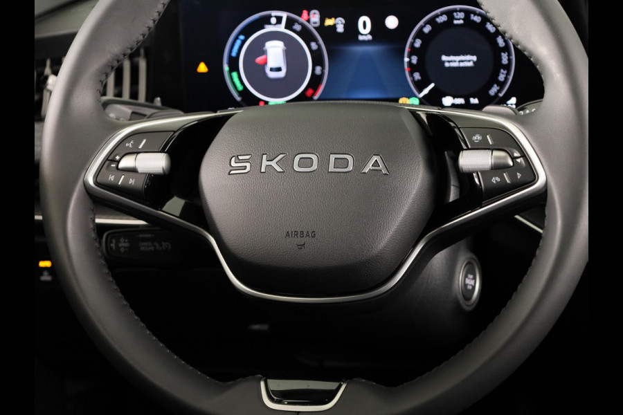 Škoda Superb Combi Business Edition PHEV 1.5 TSI 204 pk 6 versn. DSG | Trekhaak, wegklapbaar | Chrome pakket | Lichtmetalen velgen 18 inch Dofida zilver