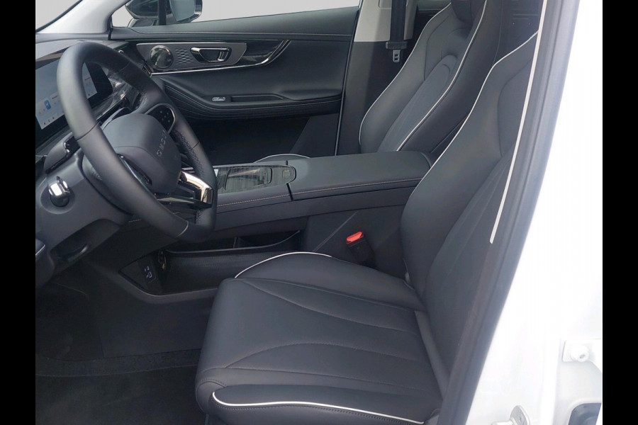 Omoda 5 Premium 61 kWh | Stoelverwarming/Koeling | Pano | Adaptive Cruisecontrol | Voorruitverwarming | Sony Audio |** Beschikbaar vanaf 14-07-2026 ** |