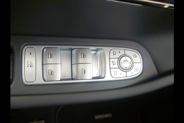 Omoda 5 Premium 61 kWh | Stoelverwarming/Koeling | Pano | Adaptive Cruisecontrol | Voorruitverwarming | Sony Audio |** Beschikbaar vanaf 14-07-2026 ** |
