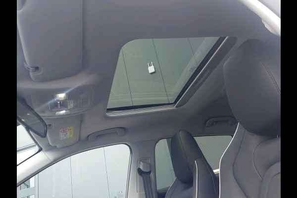 Omoda 5 Premium 61 kWh | Stoelverwarming/Koeling | Pano | Adaptive Cruisecontrol | Voorruitverwarming | Sony Audio |** Beschikbaar vanaf 14-07-2026 ** |