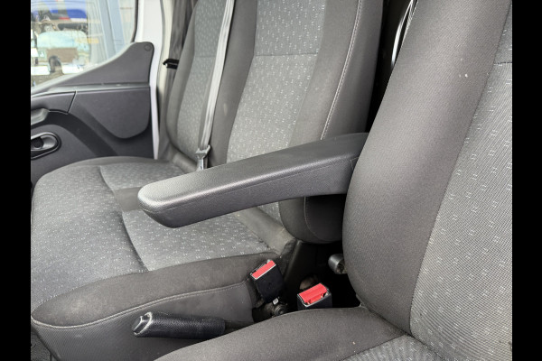 Opel Movano 2.3 Turbo 150pk L2H2 / vaste prijs rijklaar € 17.950 ex btw / lease vanaf € 302 / euro 6 / bpm vrij / airco / cruise / camera / imperial + trap / trekhaak 2500 kg !