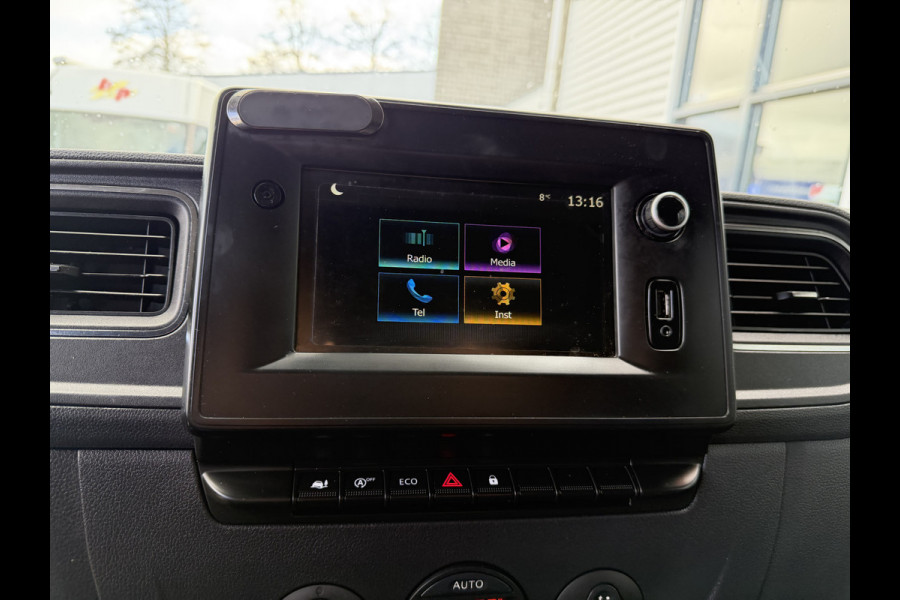 Opel Movano 2.3 Turbo 150pk L2H2 / vaste prijs rijklaar € 17.950 ex btw / lease vanaf € 302 / euro 6 / bpm vrij / airco / cruise / camera / imperial + trap / trekhaak 2500 kg !