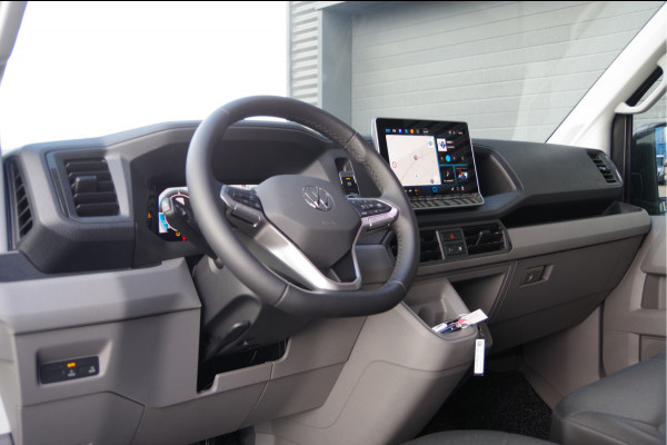Volkswagen Crafter 35 2.0 TDI L3H3 AUT. 2X SCHUIFDEUR, FACELIFT, LED, TREKHAAK, CAMERA, NAVI, CRUISE, CLIMA, PARKEERSENSOREN