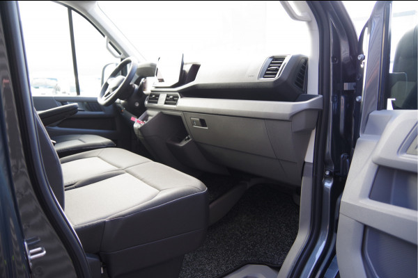 Volkswagen Crafter 35 2.0 TDI L3H3 AUT. 2X SCHUIFDEUR, FACELIFT, LED, TREKHAAK, CAMERA, NAVI, CRUISE, CLIMA, PARKEERSENSOREN