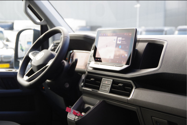 Volkswagen Crafter 35 2.0 TDI L3H3 AUT. 2X SCHUIFDEUR, FACELIFT, LED, TREKHAAK, CAMERA, NAVI, CRUISE, CLIMA, PARKEERSENSOREN