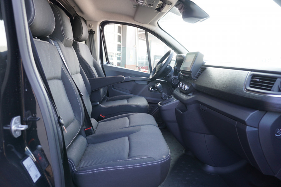 Renault Trafic 2.0 Blue dCi 170PK L2H1 Extra Nr. V081 | Climate | Cruise | Navi | Camera | 17"LM velgen | All season