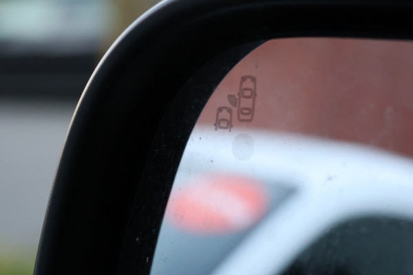 Peugeot Expert 2.0 BlueHDi 180 L3 DC | Dubbel Cabine | LED | CarPlay | Camera | Navigatie | AV EDITION | L+R Schuifdeur | Stuur- en stoelverwarming | DAB | 5-Zitter | BPM Vrij