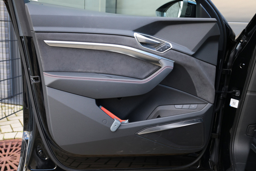 Audi Q8 e-tron S quattro SQ8 115 kWh | BTW | NAP | PANO | B&O | 360 | RS ZETELS | MATRIX | LUCHTVERING | MEMORY | KEYLESS |