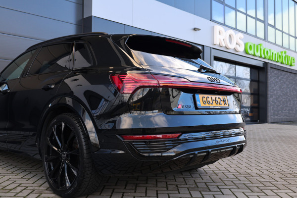 Audi Q8 e-tron S quattro SQ8 115 kWh | BTW | NAP | PANO | B&O | 360 | RS ZETELS | MATRIX | LUCHTVERING | MEMORY | KEYLESS |