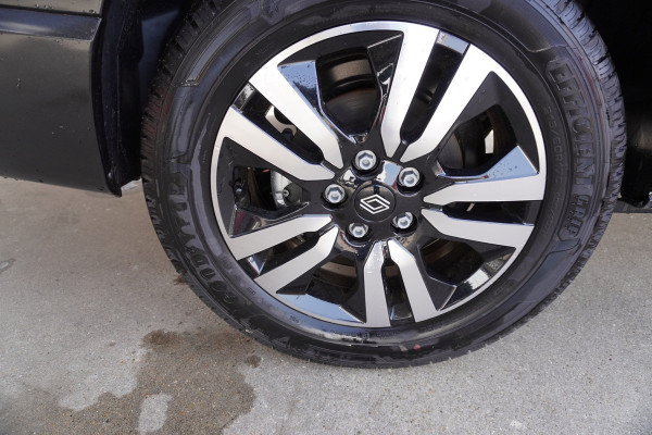 Renault Trafic 2.0 Blue dCi 170PK L2H1 Extra nr. V027 | Climate | Cruise | Navi | Camera | 17"LM velgen | All season