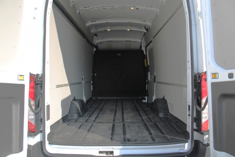 Ford Transit 350 2.0 TDCI L4H3 Trend RWD 130pk - 270gr deuren - Camera - Cruise - Carplay - Airco - PDC - Rijklaar