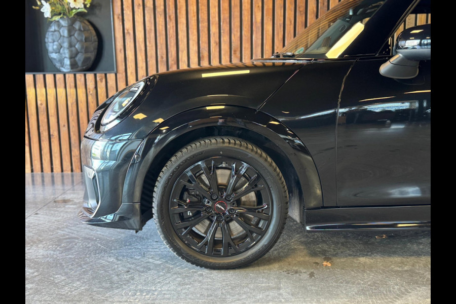 MINI Mini 1.5 Cooper C Classic M / JCW /Pano / Camera / HUD / Stoel/Stuur verwarming / Sfeerverlichting