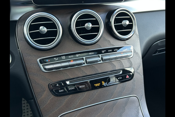 Mercedes-Benz GLC 250 4Matic // Mat Bruin // Memory // Panoramadak // Burmester // Distronic // Rijassistentie pakket // LED