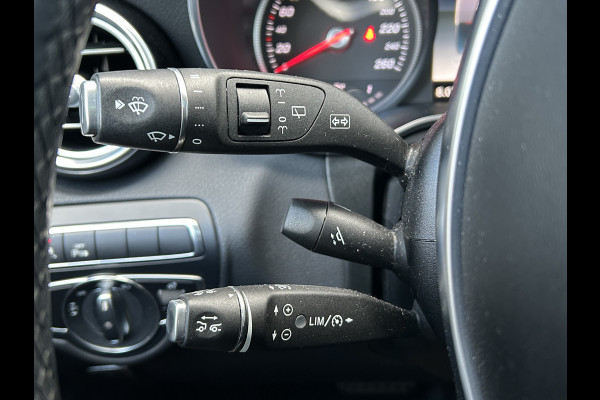 Mercedes-Benz GLC 250 4Matic // Mat Bruin // Memory // Panoramadak // Burmester // Distronic // Rijassistentie pakket // LED