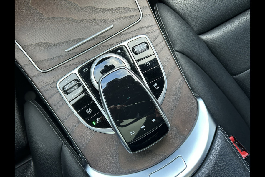 Mercedes-Benz GLC 250 4Matic // Mat Bruin // Memory // Panoramadak // Burmester // Distronic // Rijassistentie pakket // LED