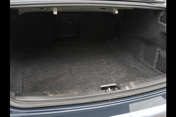 Volvo S60 2.0 Recharge T8 AWD R-Design | Panoramadak | Stoelventilatie | Head-Up | Leder | 360 Camera | Massage | Adaptive cruise | Trekhaak | Achterbankverwarming | Carplay | Harman/Kardon | PHEV | Plug In