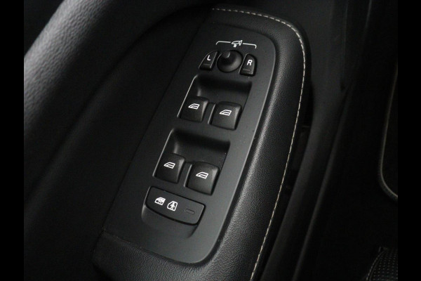 Volvo S60 2.0 Recharge T8 AWD R-Design | Panoramadak | Stoelventilatie | Head-Up | Leder | 360 Camera | Massage | Adaptive cruise | Trekhaak | Achterbankverwarming | Carplay | Harman/Kardon | PHEV | Plug In