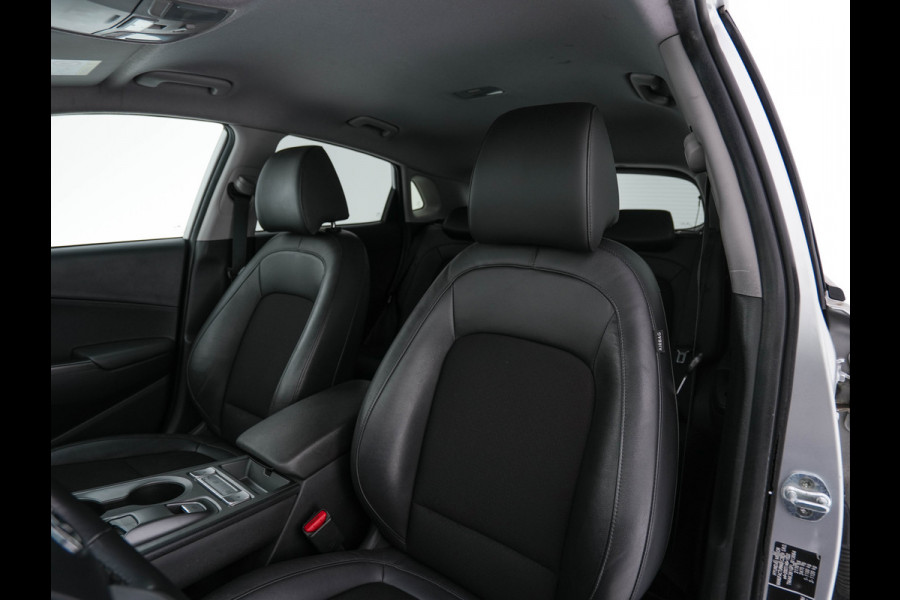 Hyundai Kona EV Fashion 64 kWh (3-Fase) {SOH-100%} (INCL-BTW)  Aut * HEATPUMP | NAVI-FULLMAP | LEATHER-FABRIC | KEYLESS | CAMERA | DAB | ECC | PDC | ADAPTIVE-CRUISE | LANE-ASSIST | HEATED SEATS | PRIVACY-GLASS | HEAD-UP | SHIFT-PADDLES | 17"A