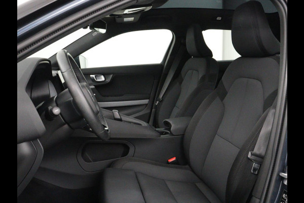 Polestar 2 Long Range Dual Motor Launch Edition 78kWh | SOH 93% | Panoramadak | Stoelverwarming | Trekhaak | 360 Camera | Adaptive cruise | Carplay | Full LED | Keyless | Navigatie