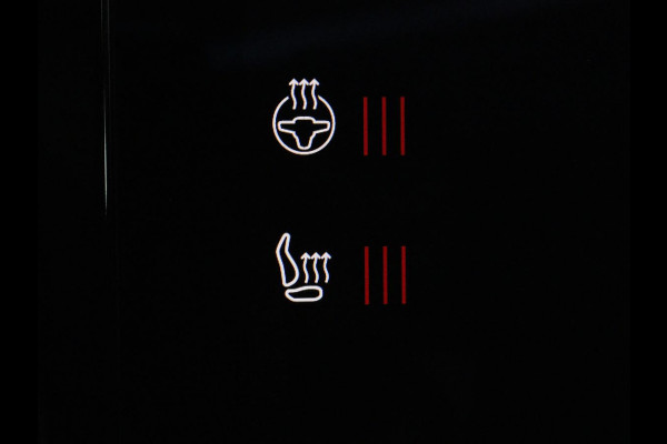 Polestar 2 Long Range Dual Motor Launch Edition 78kWh | SOH 93% | Panoramadak | Stoelverwarming | Trekhaak | 360 Camera | Adaptive cruise | Carplay | Full LED | Keyless | Navigatie