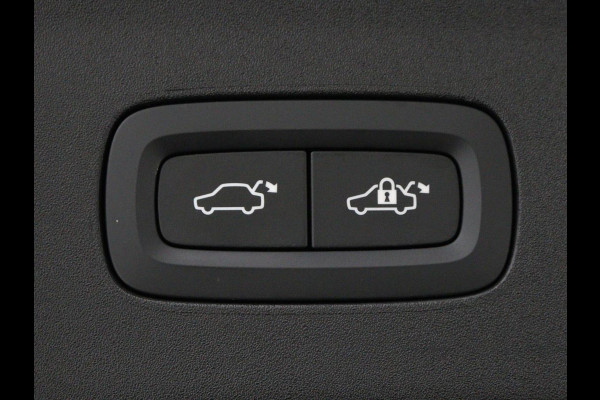 Polestar 2 Long Range Dual Motor Launch Edition 78kWh | SOH 93% | Panoramadak | Stoelverwarming | Trekhaak | 360 Camera | Adaptive cruise | Carplay | Full LED | Keyless | Navigatie