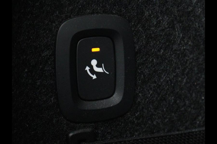 Polestar 2 Long Range Dual Motor Launch Edition 78kWh | SOH 93% | Panoramadak | Stoelverwarming | Trekhaak | 360 Camera | Adaptive cruise | Carplay | Full LED | Keyless | Navigatie