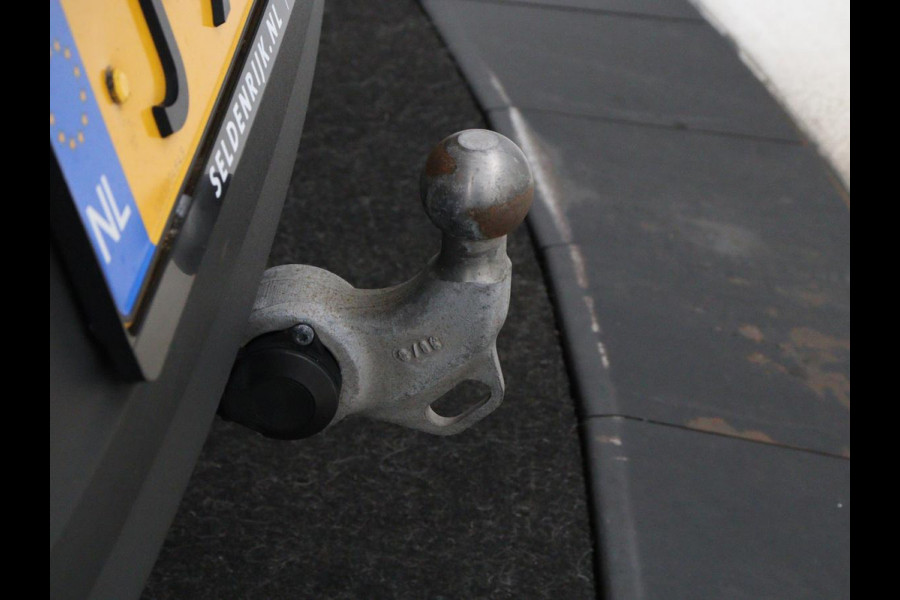 Polestar 2 Long Range Dual Motor Launch Edition 78kWh | SOH 93% | Panoramadak | Stoelverwarming | Trekhaak | 360 Camera | Adaptive cruise | Carplay | Full LED | Keyless | Navigatie