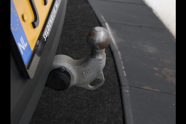 Polestar 2 Long Range Dual Motor Launch Edition 78kWh | SOH 93% | Panoramadak | Stoelverwarming | Trekhaak | 360 Camera | Adaptive cruise | Carplay | Full LED | Keyless | Navigatie