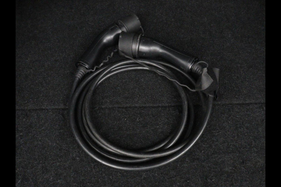 Polestar 2 Long Range Dual Motor Launch Edition 78kWh | SOH 93% | Panoramadak | Stoelverwarming | Trekhaak | 360 Camera | Adaptive cruise | Carplay | Full LED | Keyless | Navigatie