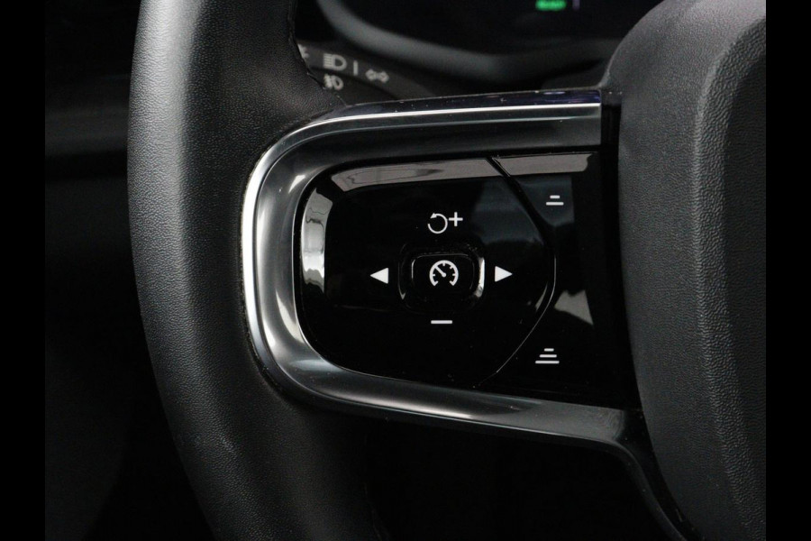 Polestar 2 Long Range Dual Motor Launch Edition 78kWh | SOH 93% | Panoramadak | Stoelverwarming | Trekhaak | 360 Camera | Adaptive cruise | Carplay | Full LED | Keyless | Navigatie