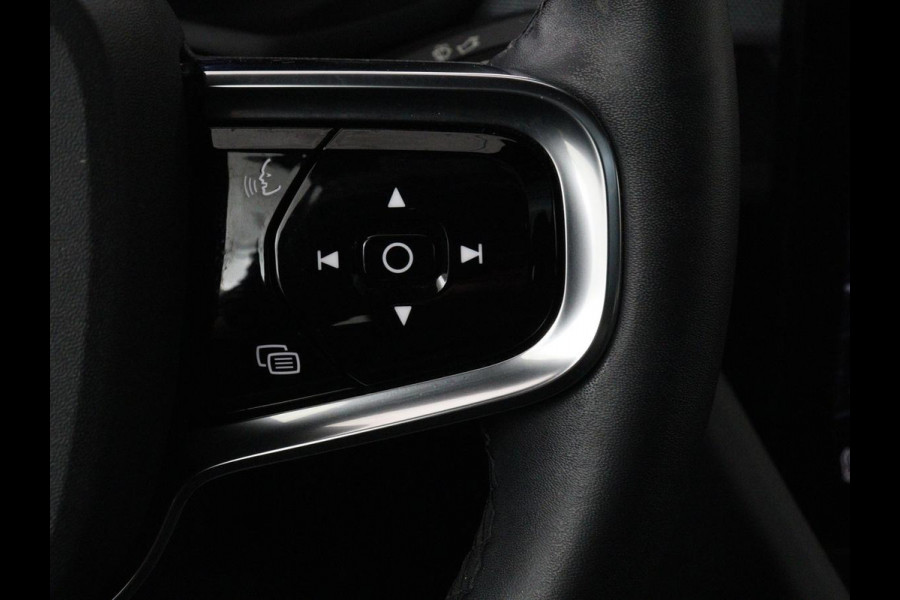 Polestar 2 Long Range Dual Motor Launch Edition 78kWh | SOH 93% | Panoramadak | Stoelverwarming | Trekhaak | 360 Camera | Adaptive cruise | Carplay | Full LED | Keyless | Navigatie