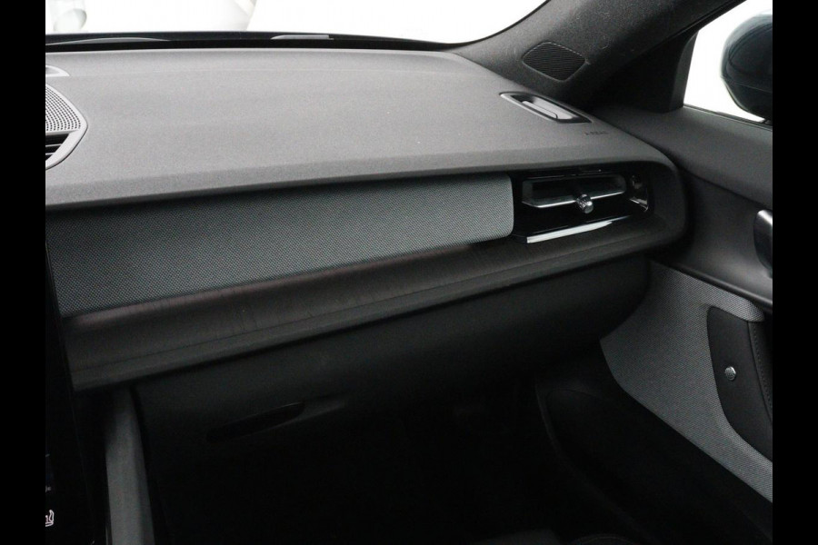 Polestar 2 Long Range Dual Motor Launch Edition 78kWh | SOH 93% | Panoramadak | Stoelverwarming | Trekhaak | 360 Camera | Adaptive cruise | Carplay | Full LED | Keyless | Navigatie